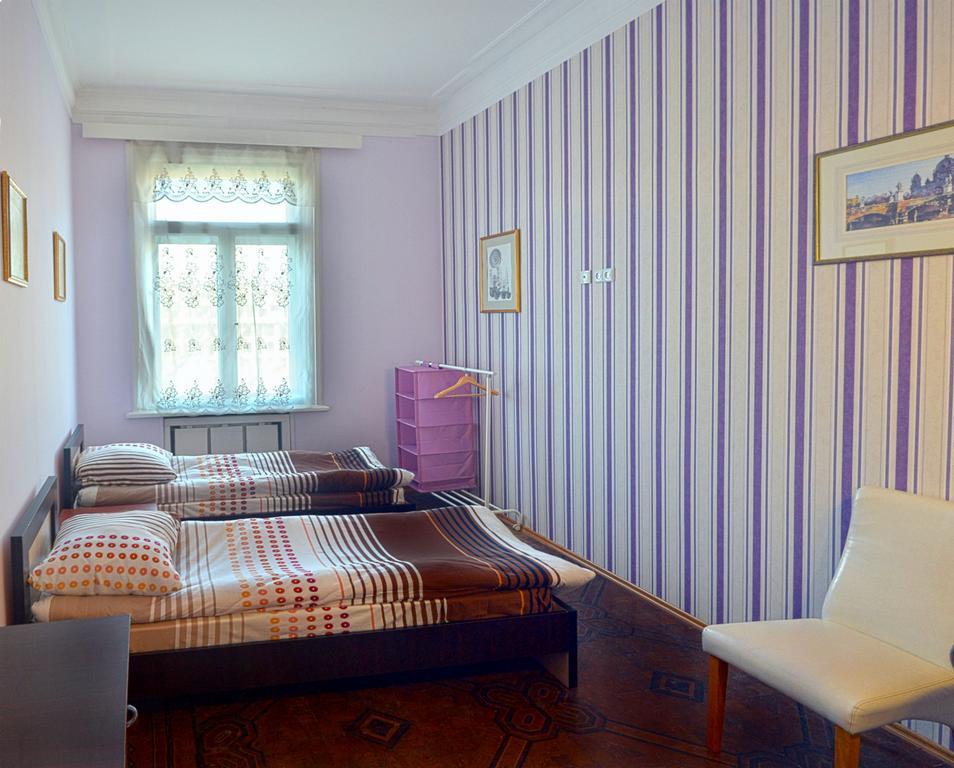 Griboedov Hostel & Suites Tbilisi Room photo