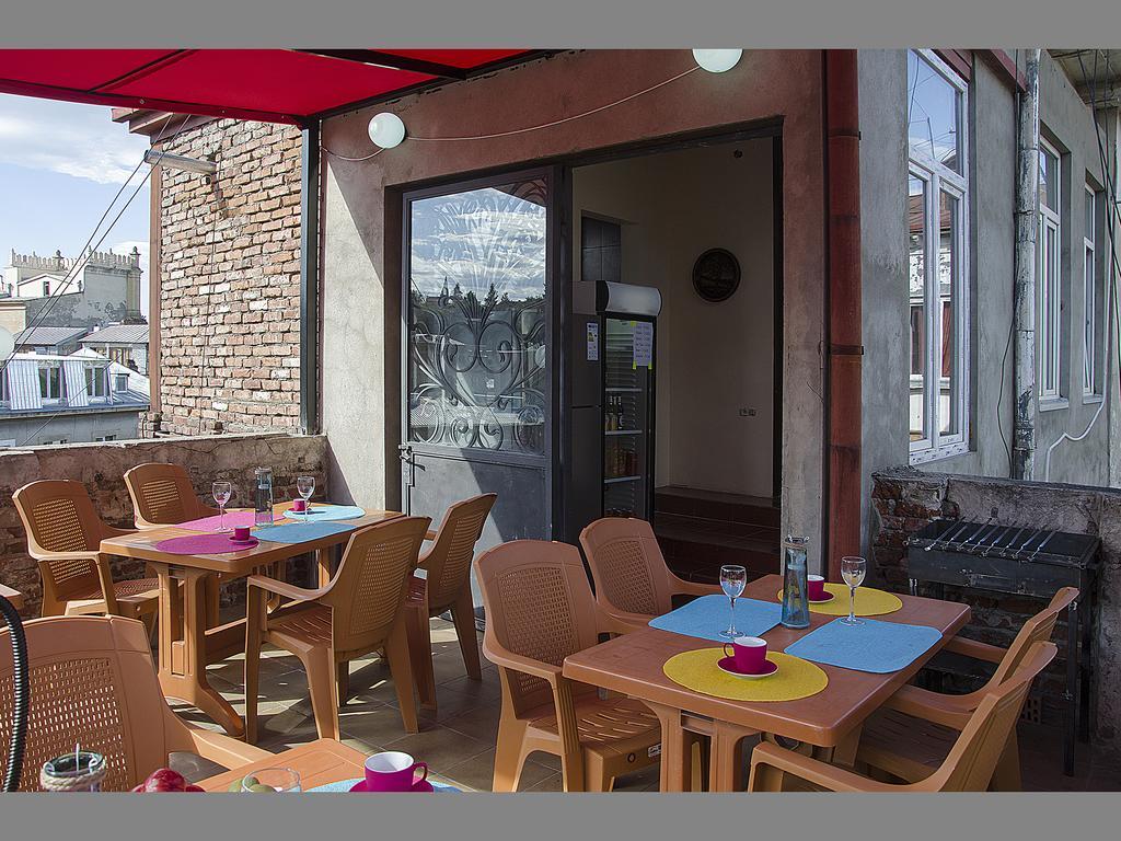 Griboedov Hostel & Suites Tbilisi Exterior photo