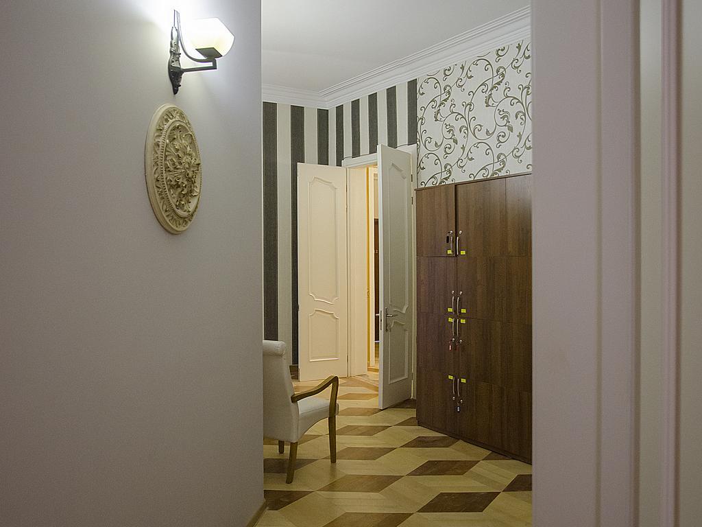 Griboedov Hostel & Suites Tbilisi Exterior photo