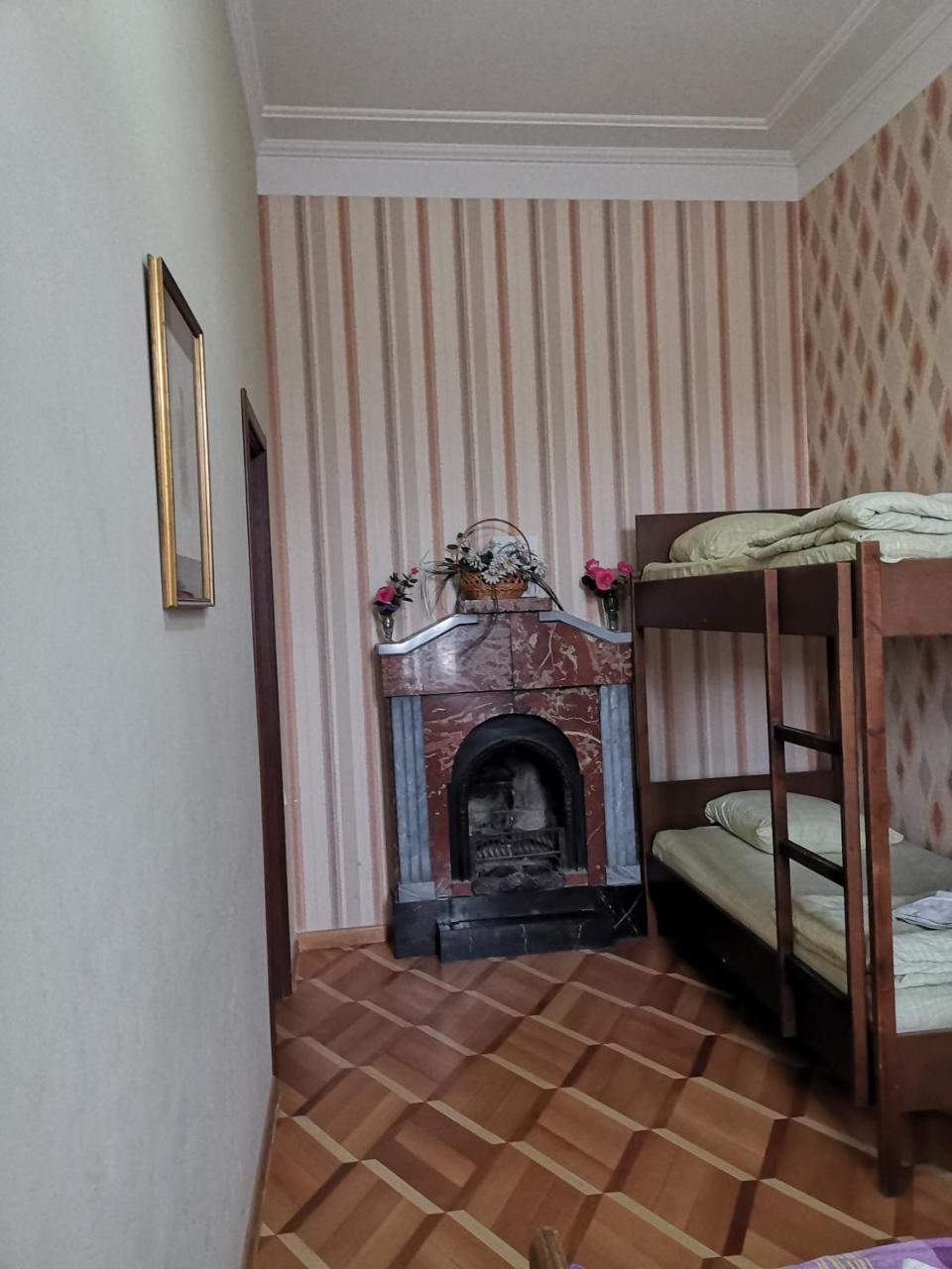 Griboedov Hostel & Suites Tbilisi Exterior photo